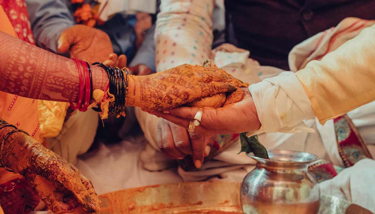 Manage Wedding Guests illustration